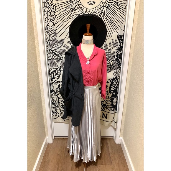 🌈 Amazing Vintage Silk top - Picture 7 of 8